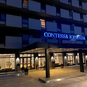 & Contessa Jolanda **** Milan
